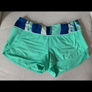 Lululemon Speed short size 6. 2.5 inseam